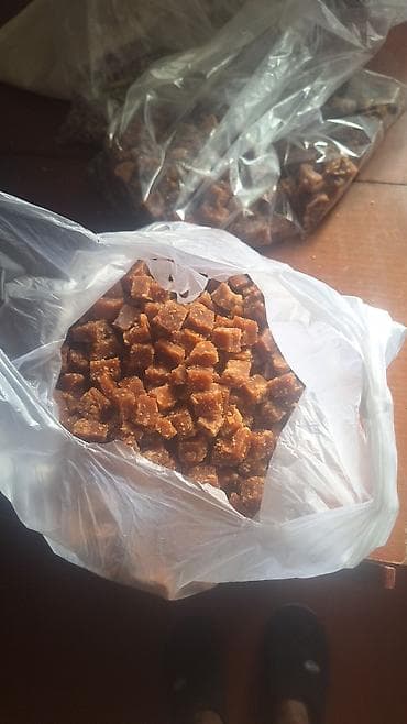 qargi: Məhsul: Ev üsulu hazırlanan şirniyyat kubları Təsvir: - Kiçik kub — 3