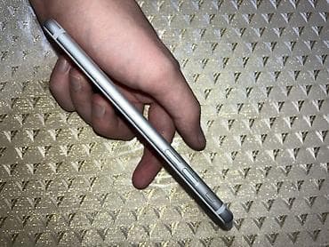 iphone 7s 64: IPhone 7, 32 GB, Gümüşü, Barmaq izi — 2