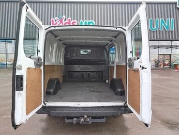 Avtomobil alışı: Ford Transit yük furgonu - Kuzov: qapalı furgon, iki arxa qanad — 2