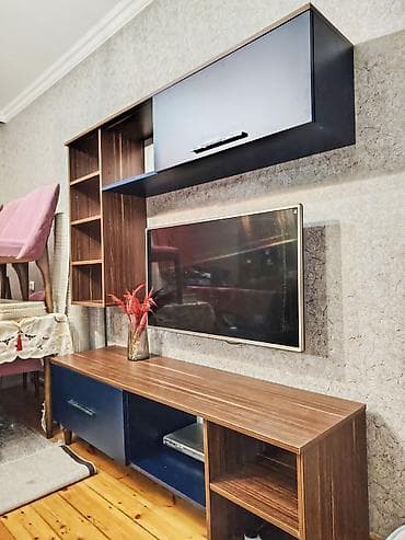hamam ucun rəf: Düz TV altlığı, Polkalı, Laminat — 2