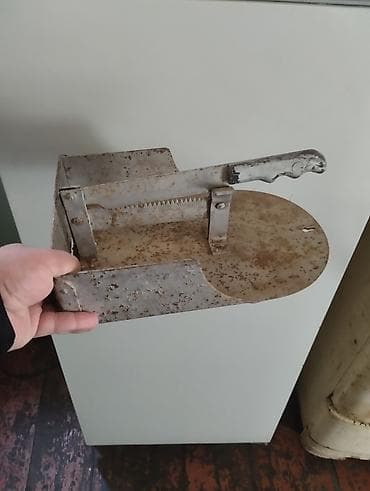 Məhsul 1: Manual metal dilimləyici - Material: tam metal konstruksiya — 1