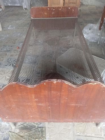 Tavan: Taxta qapılar və tək nəfərlik taxta çarpayı dəsti Məhsul təsviri: - 2 — 2