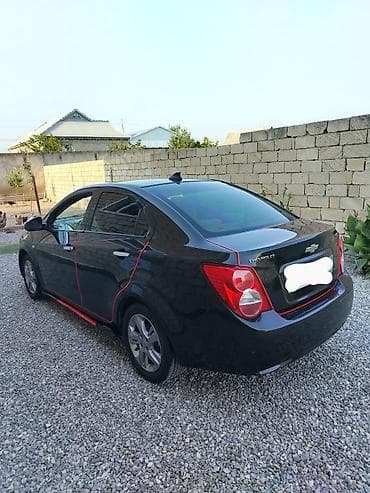 chevrolet aveo: Chevrolet Aveo sedan - Korpus: 4 qapılı sedan, qara rəng, kuzov — 3