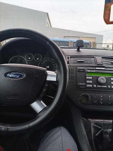 barter avto: Ford Focus C-Max, qara rəng, 5 qapılı kompakt miniven. Xarici: - Qara — 4