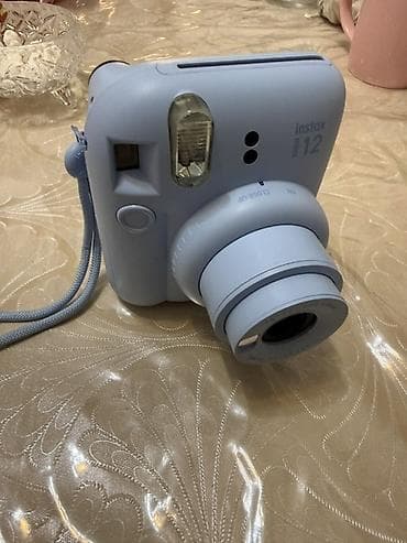 kaset calar: Fujifilm Instax Mini 12 – mavi rəngdə ani fotoaparat Xüsusiyyətlər: - — 1