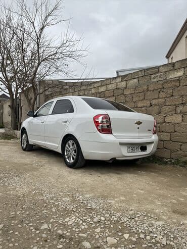 kreditle masin satanlar: Chevrolet Cobalt: 1.5 l | 2024 il 300 km Sedan — 5
