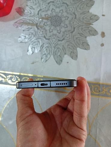 samsung s3350 ch@t 335: Poco F7 Pro, 512 GB, rəng - Qara, Zəmanət — 4
