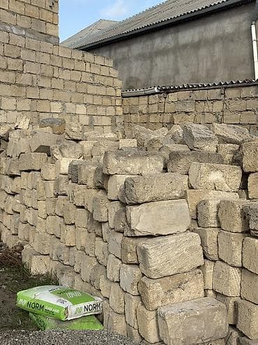 Декоративные панели для стен: Kubikler satilir.1denesi 0.30qepik.
Say olaraq 1000 dene var — 4