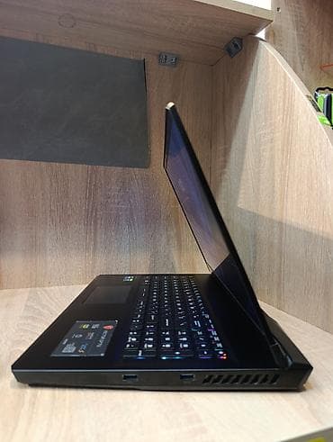 4090 rtx: MSI VECTOR GP76 12UGS — 9