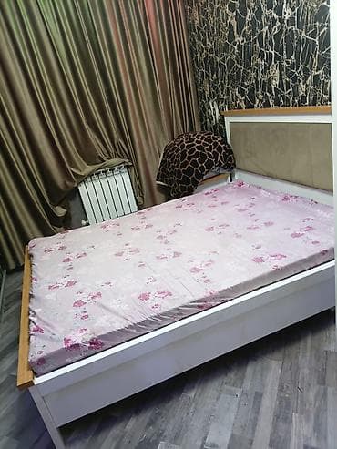 hacioglu mebel: Ağ rəngli, yumşaq başlıqlı iki nəfərlik çarpayı - Ölçü: təxmini — 3