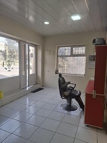 252 nomreli mekteb unvani: Bərbər, Təcrübəsiz, Yerin icarəsi — 5