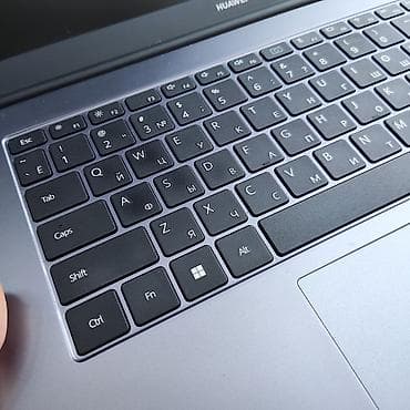 honor magicbook: Salam əziz dostlar 🖐🏻 Şəkillərdə görünən, gözəl müasir noutbuku sizə — 4