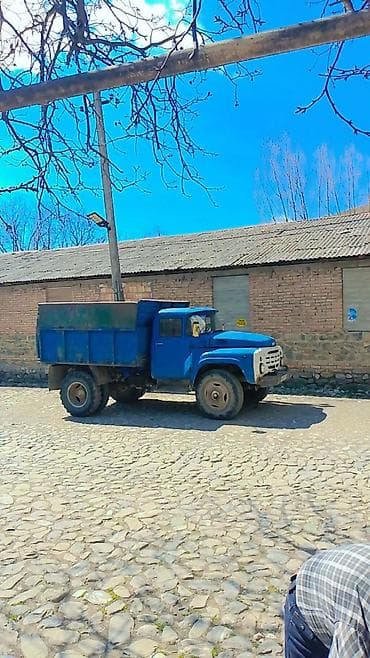 mtz 82 4x4: ZIL 130 tipli mavi rəngli yükdaşıma maşını – bortlu və dump (öz-özünə — 1