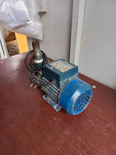 Baklar və çənlər: Nasos, Ev üçün (məişət), quraşdırılma Sualtı, İşlənmiş — 3