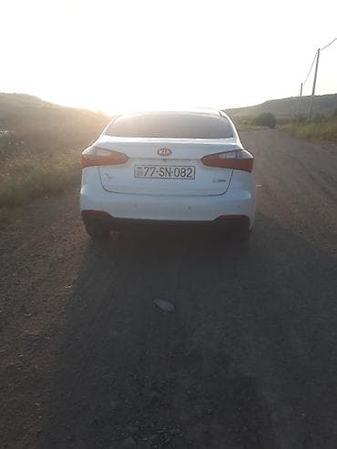 07 sekli: Kia K3: 1.6 l | 2015 il Sedan — 4