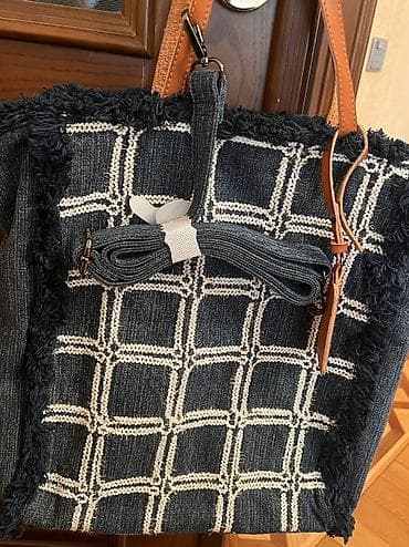 əl cantasi: Yenidir.60 azn alınıb.Yay,yaz cantasıdır.25azn satılır. Barter yoxdu — 3