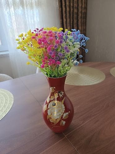 təbii gullər: Tebi,real gülden ferqlenmeyen çox gözel,rengareng güller.13 ededli — 1