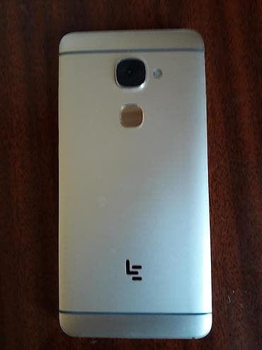 telefon a12: LeEco S3 X626. 4ram. 32rom. 21mp arxa. 8qabaq kamera. 10nüvə 2.3gh — 2