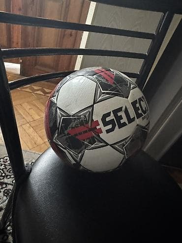 Məhsul: SELECT Brillant Super futbol topu - Rəng və dizayn: Ağ əsas