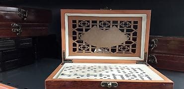 idman şort: Taxta qutuda domino dəsti - Klassik “Dominoes” yazılı taxta qutu — 4