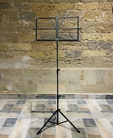 🎼 Not qoymaq üçün dayaq. Qiyməti: 20 AZN Digər alət və aksesuarlara — 1