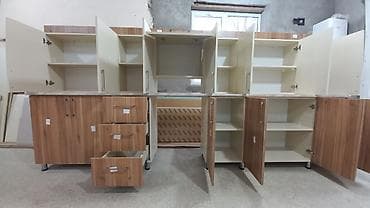 tek neferlik matras: Mətbəx mebel dəsti . Uzunlugu 3.60 . qiymet 490 man . tezedi — 6