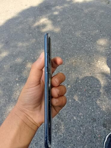 philips xenium 9@9h: Xiaomi Redmi Note 10 smartfon - Rəng: qara (arxa tərəfdə BMW şəkilli — 3
