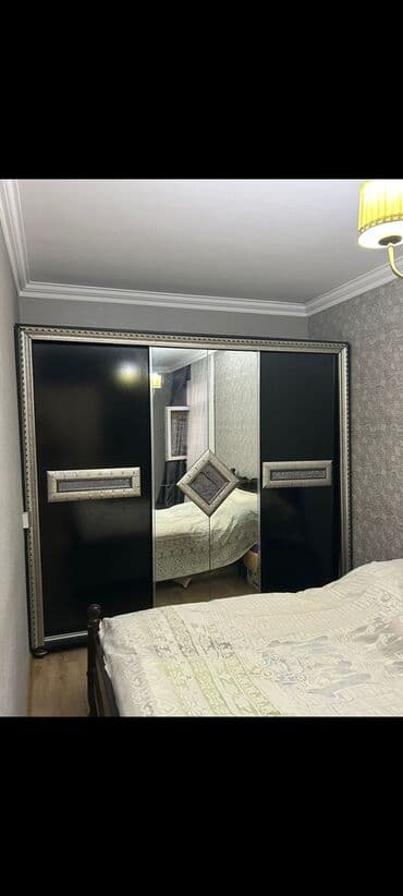 qədim mebel: Küpe dolab 150azn yaxşı vəziyyətdədir heç bir prablemi yoxdu Sumqayıt — 1