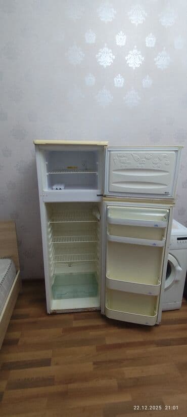 2 qapılı Beko Soyuducu Satılır, rəng - Ağ