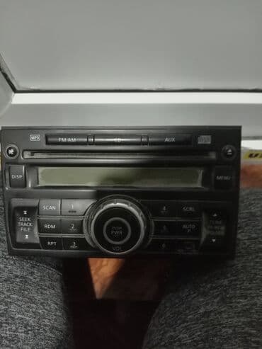 Digər avtoelektronika: Maqnitol, AUX — 1