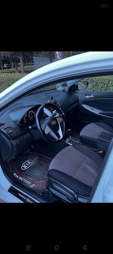 bmw e36 spoyler: Hyundai Accent: 1.4 l | 2012 il Sedan — 6