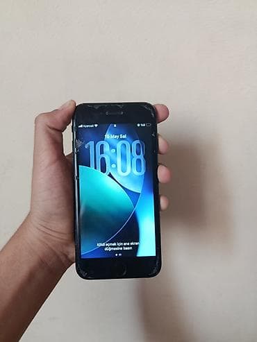 iphone 5 se 2: IPhone SE 2020, 64 GB, Qara, Qırıq — 2