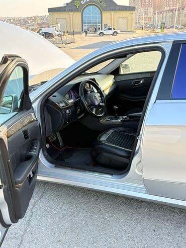 фольксваген тигуан 2 0: Mercedes-Benz E 220: 2.2 л | 2011 г. Седан — 13