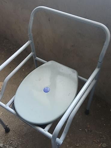 Tibbi maskalar: Portativ komod unitaz stul satilir. Isteyen elaqe saxlasin. Unvan — 3
