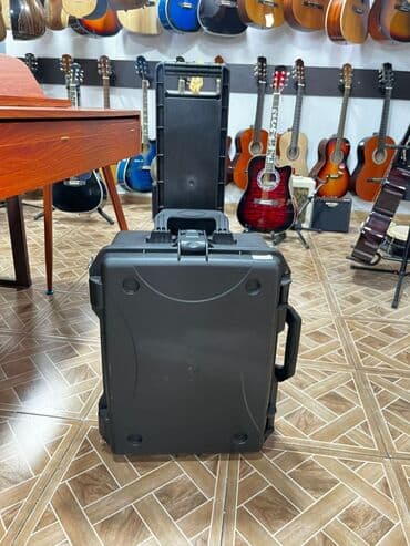 mikser en ucuz: Bu mikser səsi idarə etmək üçün ideal vasitədir. Birdən çox audio — 8