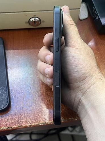 iphone alıram: IPhone 16, 128 GB, Qara, Kredit — 2