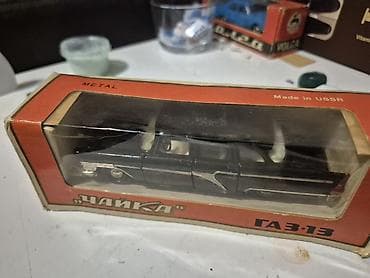 Metaldan hazırlanmış kolleksiya avtomobil modeli – “Çayka” QAZ-13 — 1
