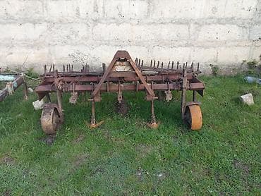 Traktor üçün kultivator/torpaq becərmə aqreqatı - Asma tip (üçnöqtəli at lalafo.az Traktor üçün kultivator/torpaq becərmə aqreqatı - Asma tip (üçnöqtəli
