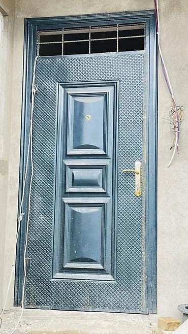 qaplar ev: Dəmir giriş qapısı - Material: qalın metal təbəqədən hazırlanmış — 1