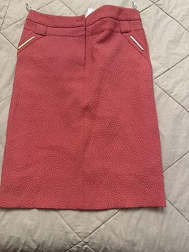 Şortlar: Paltarlar 15-25 man Her biri yenidi Turk malidi magaza baglanib — 2