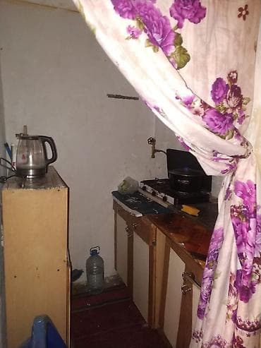 sabuncuda ev: Nerimanov metrosu çıxışına yaxın kiraye 1 otağ ev . Yalnız whatsapp — 4