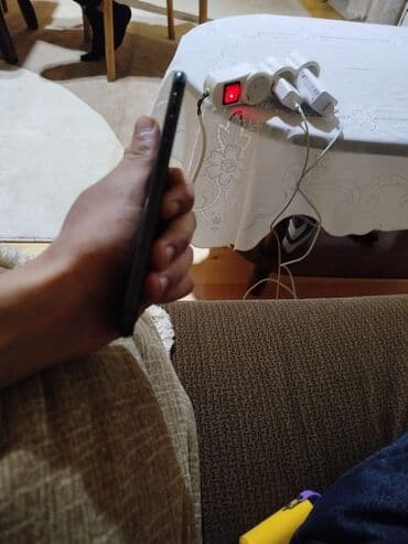 dubay tel: IPhone 7, Qara, Barmaq izi — 5