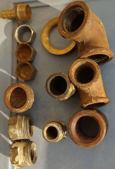 plastik turbalar qiymeti: Metal boru fitinqləri Metal boru fitinqləri satılır. 1 ədəd Dirsək — 6