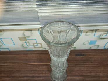 beqoniya gülü: Bir vaza, Xrustal — 3