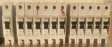 “Siemens” markarlı elektrik avtomat açarları satılır. İçərisində