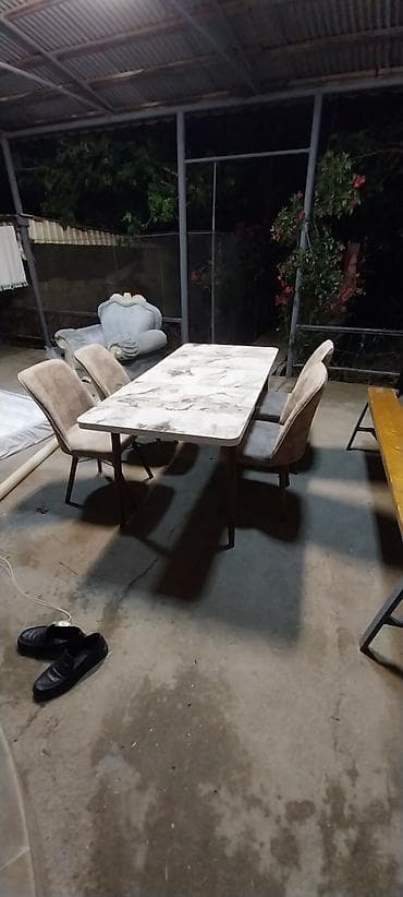 hamam ucun moyka: Mətbəx üçün, Açılmayan, Dördbucaq masa, 4 stul — 1