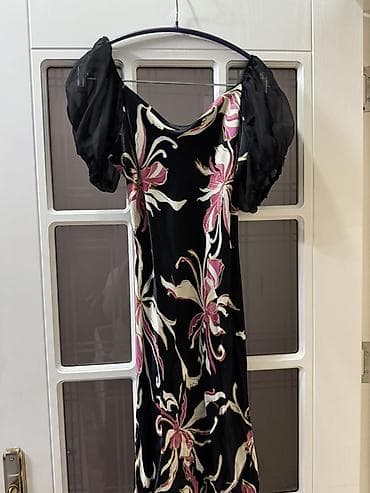 desd geyimler: Phardiden 220 azn alinib, 36-38 bedene gedir. 1 defe geyinilib. 85 AzN — 2