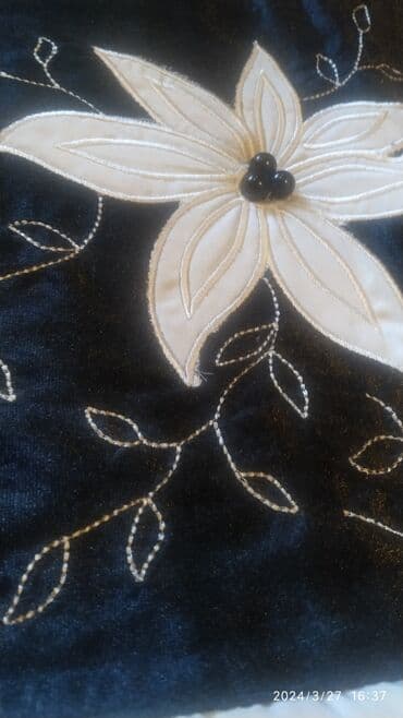 Yataq üçün Yeni rəng - Qara Yataq örtüyü, Ünvandan götürmə — 3