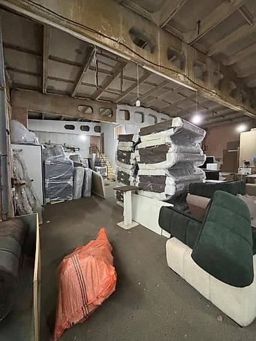 nefcilerde kiraye: İcarəyə Anbar/İstehsalat Sahəsi – 800 m² Məkan: Bakı şəhəri, Nizami — 3