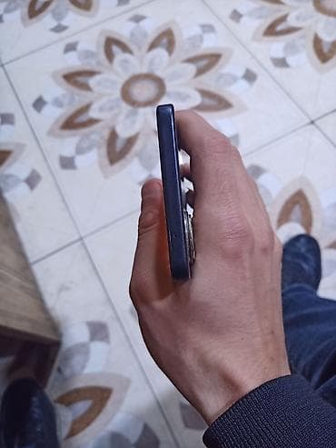 kreditle telfonlar: Məhsul: Smartfon Huawei 10S Təsvir: 128yaddas 8 ram.barmaq izi işlek — 5